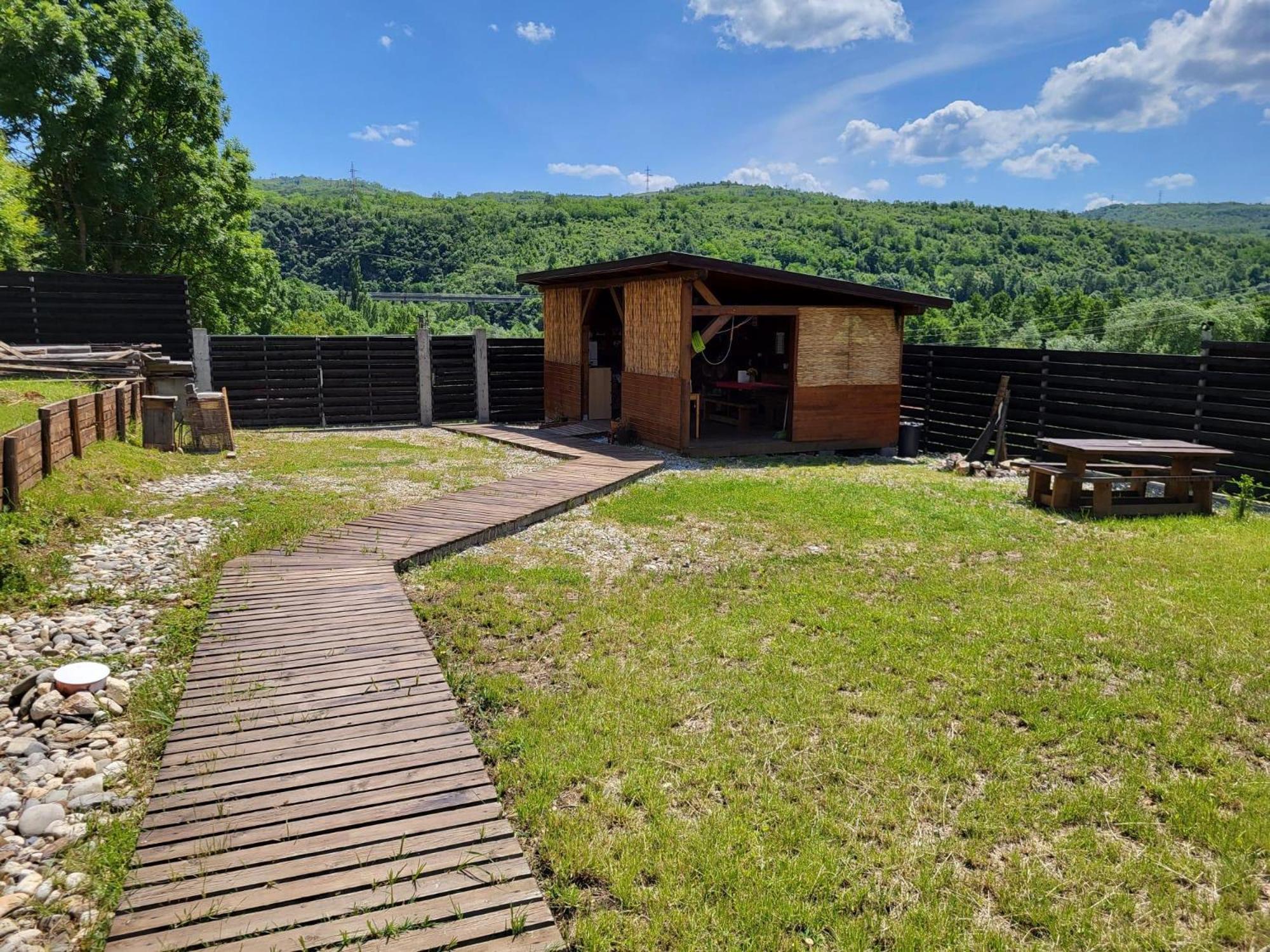 Casa Brankat Villa Crasova Екстериор снимка